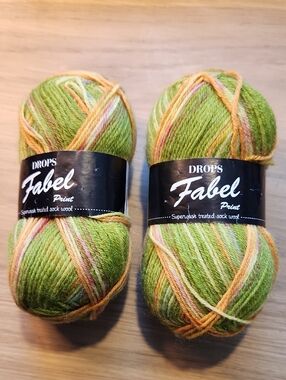 DROPS Fabel Print Variegated Sock Yarn - Green Multi
